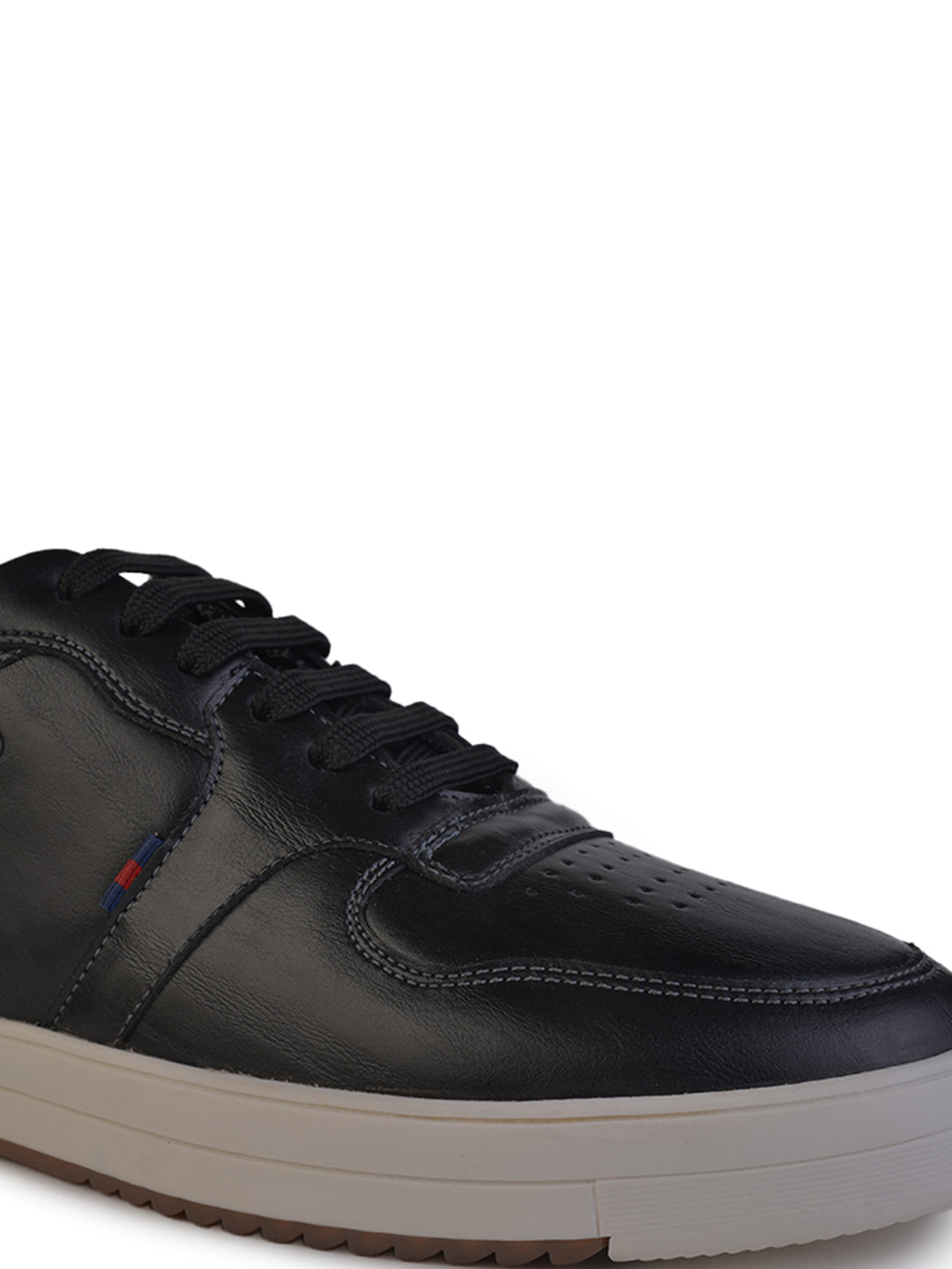 Jaripeo Vegan Leather Casual Shoes for Men: BENT