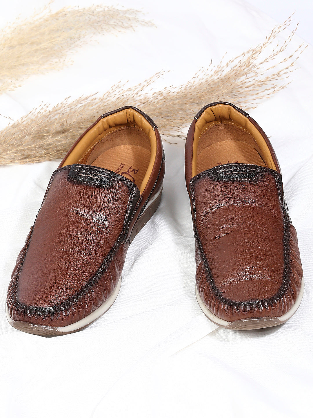 BUCKAROO Genuine Leather Casual Shoes for Men: GOSA Brown