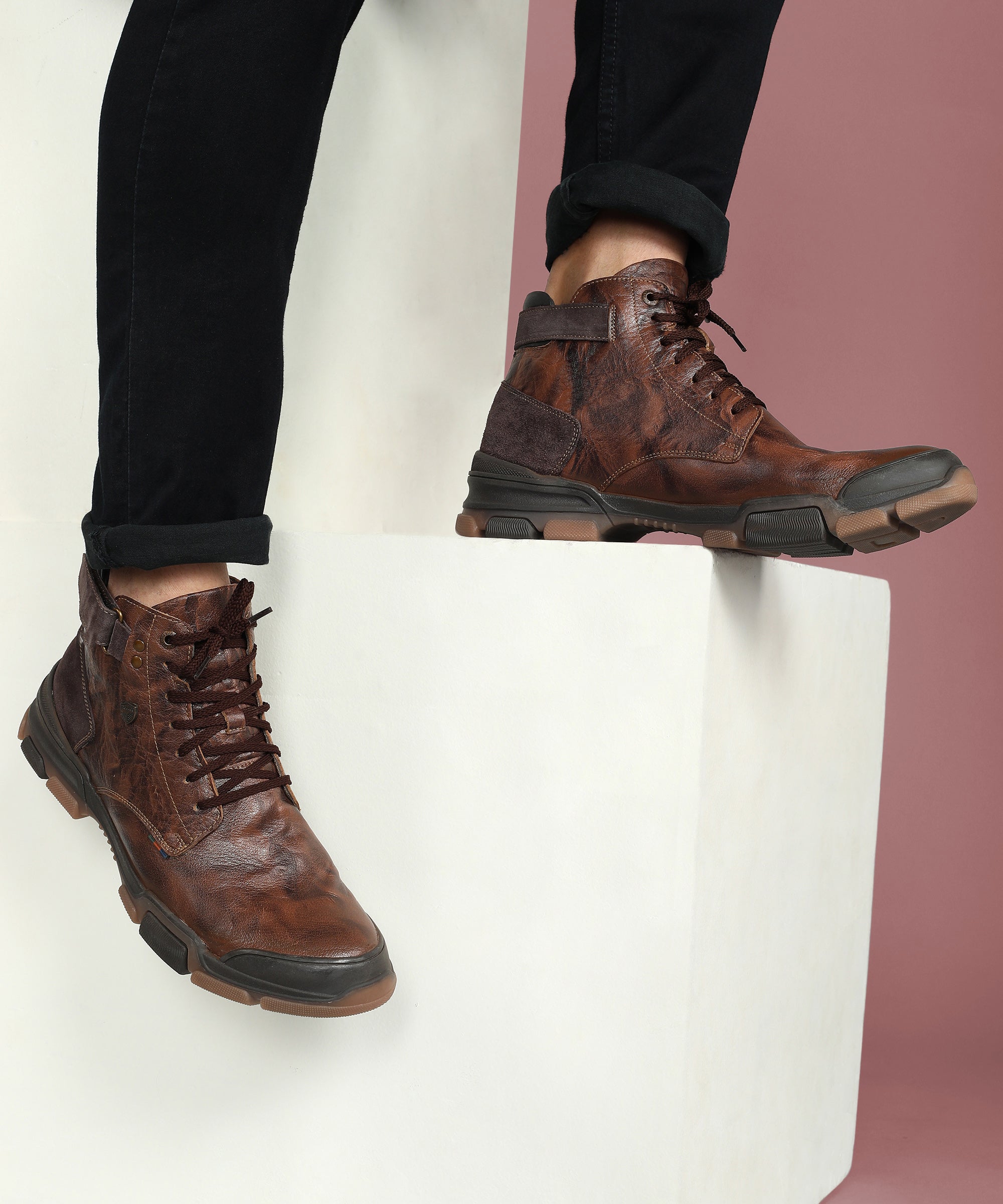 BUCKAROO Genuine Leather Casual Boots for Men: URI
